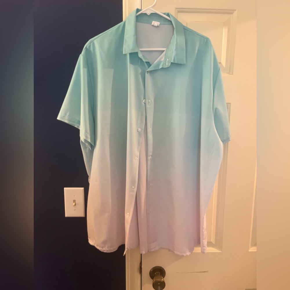 Men's Aqua and White Short Sleeve Shirt